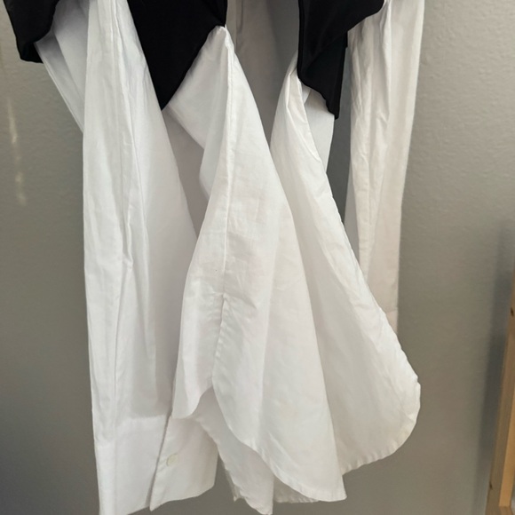 Perfect condition! Elegant Black and White Top - Picture 14 of 16